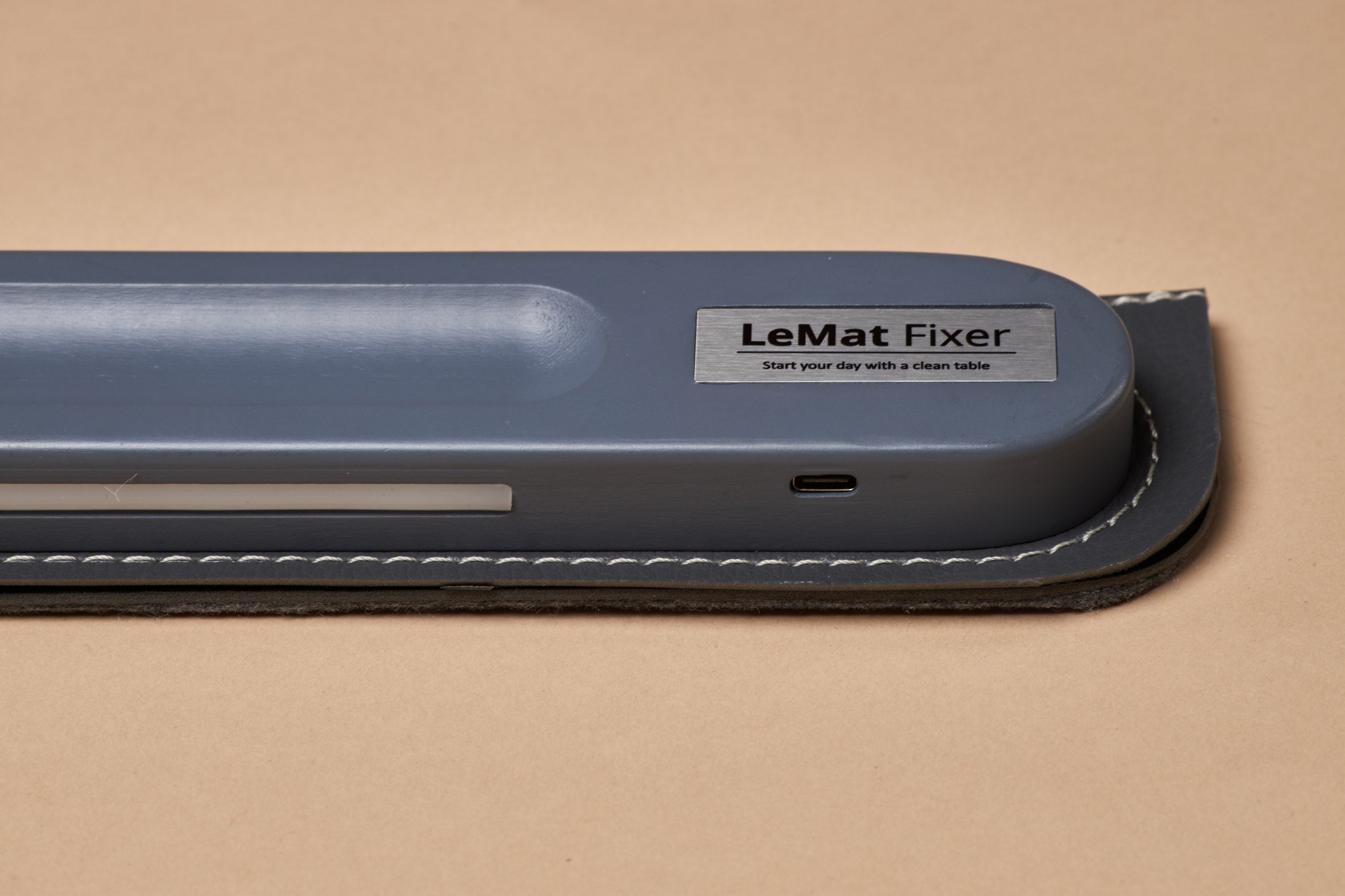 LeMat Magnetic Fixer Mini for any Desk Mat FAST CHARGER | LIGHTING (Grey)